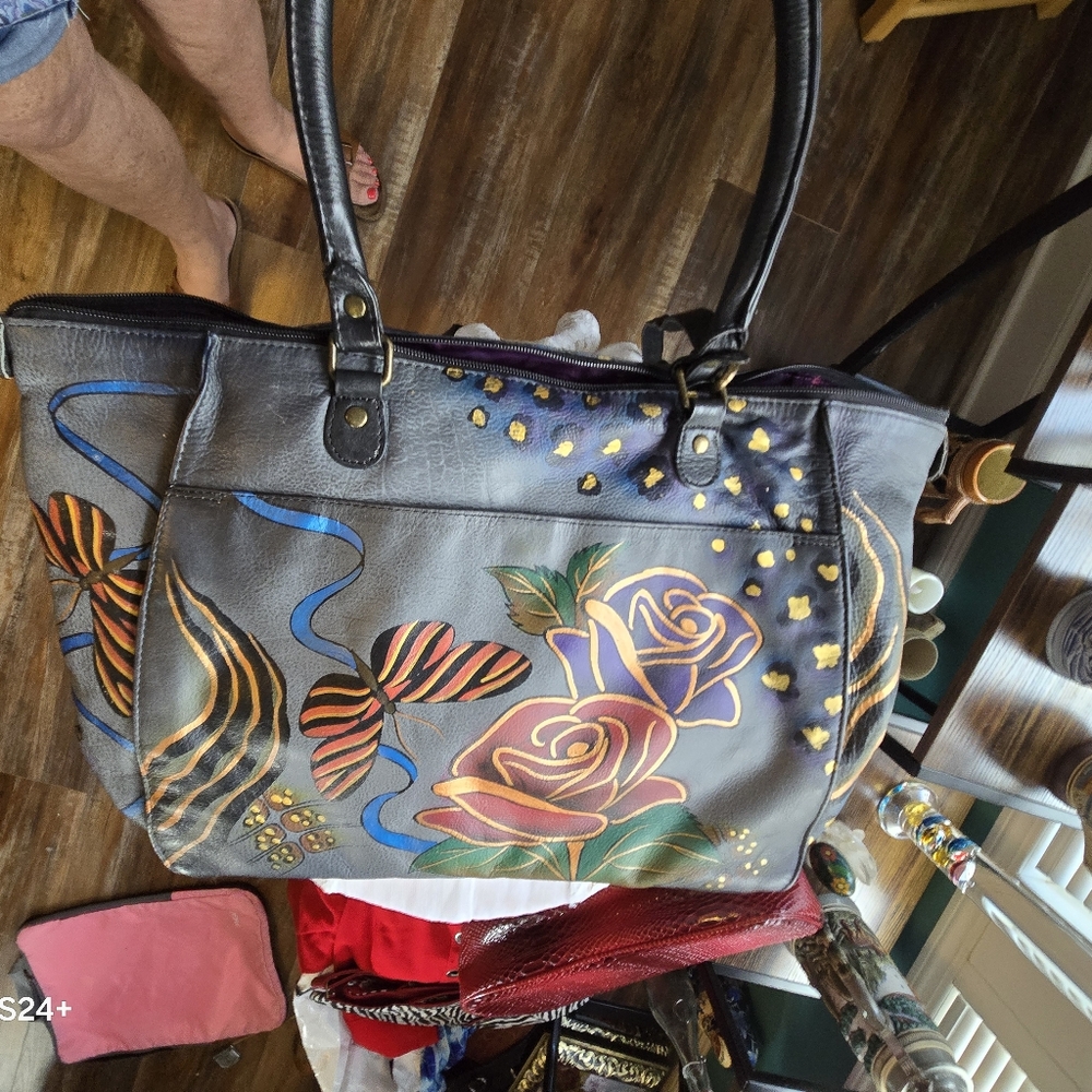 Anuschka LARGE TOTE- A Work of art! Desert Rose pattern.  Excellent Condtion. - Picture 14 of 16